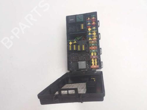 Zekeringkast FORD FOCUS I (DAW, DBW) 2.0 16V (131 hp) 23649933