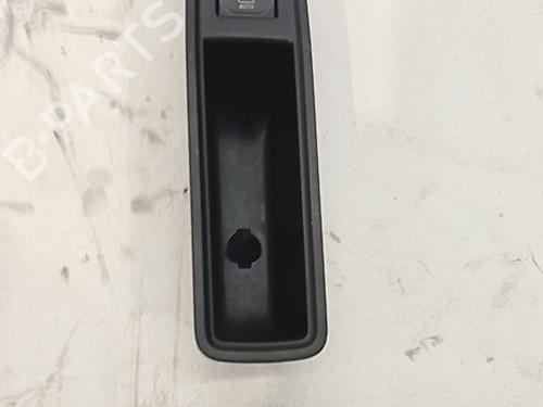 Used Right front window switch Right front window switch 38419739 38419739