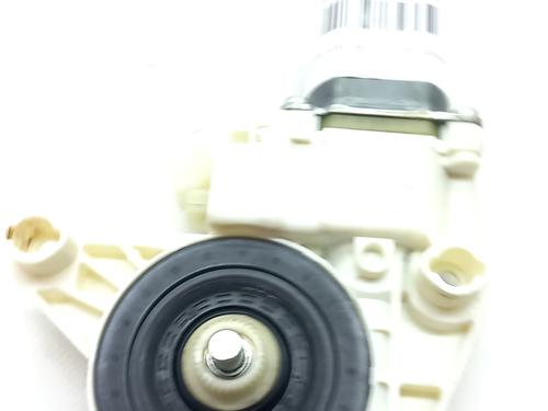 Used Left front window motor MERCEDES-BENZ B-CLASS Sports Tourer (W246, W242) B 180 CDI / d (246.212) (109 hp) 32105094