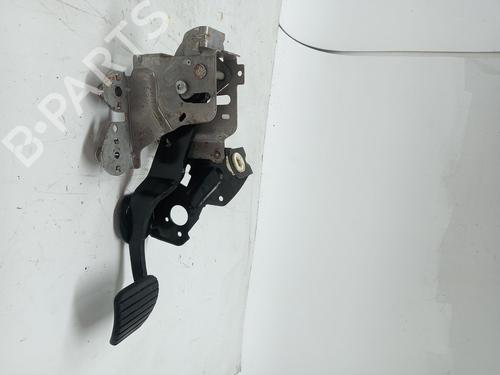 Used Break pedal RENAULT MEGANE III Hatchback (BZ0/1_, B3_) 1.5 dCi (106 hp) 25833912