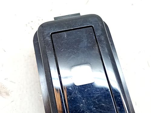 Luz interior Luz interior PEUGEOT 2008 II (UD_, US_, UY_, UJ_, UR_, UC_) 1.2 PureTech 100 (USHNK) (101 hp) 34331429 34331429