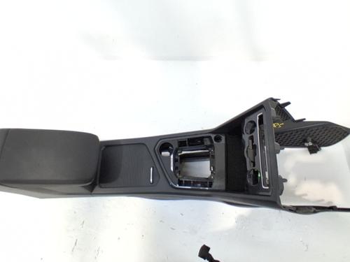 Console centrale Console centrale VW TIGUAN (AD1, AX1) 2.0 TDI (150 hp) 36666171 36666171