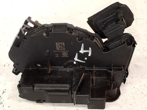 rear-left-lock-seat-ateca-kh7-khp-2016-34393096 main image