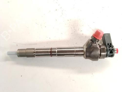 Used Injector VW GOLF VII (5G1, BQ1, BE1, BE2) 2.0 TDI (150 hp) 30846218