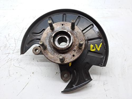 Used Right front steering knuckle LAND ROVER FREELANDER I (L314) 2.5 V6 4x4 (177 hp) 23379703