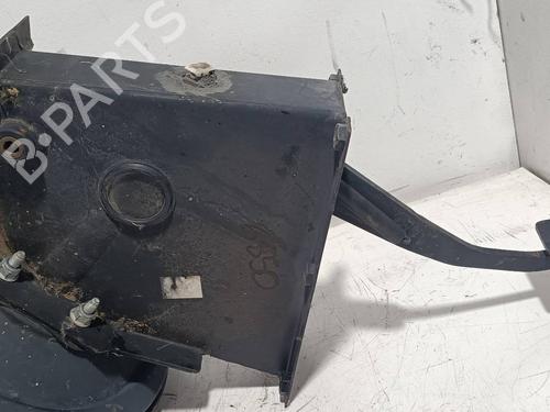 Used Break pedal LAND ROVER DEFENDER Pick Up (L316) 2.5 Td5 4x4 (L316) (122 hp) 25986736
