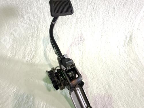 Used Break pedal HYUNDAI IONIQ (AE) 1.6 GDI Hybrid (141 hp) 29500432