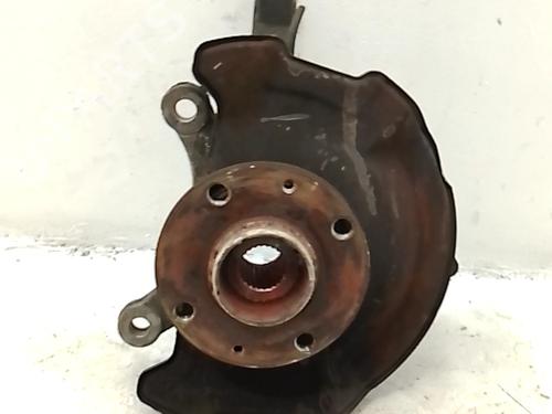 Used Right front steering knuckle Right front steering knuckle SUZUKI SWIFT III (MZ, EZ) 1.3 DDiS (RS413D) (69 hp) 34496785 34496785