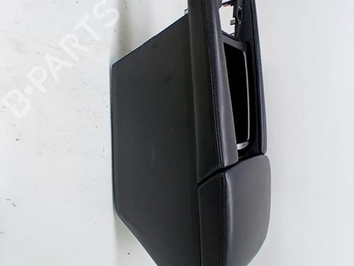 Used Armrest / Center console MAZDA 6 Saloon (GJ, GL) 2.2 D (GJ2FP) (150 hp) 30772237