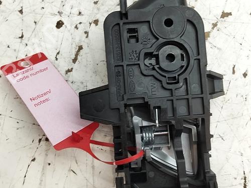 Rear left interior door handle KIA STONIC (YB) 1.0 T-GDi | BP38772065I15 - Image 3