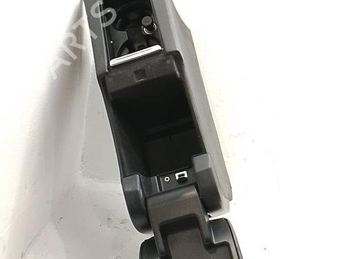 Armrest / Center console VOLVO S60 II (134) D3 | BP40549609I20 - Image 2