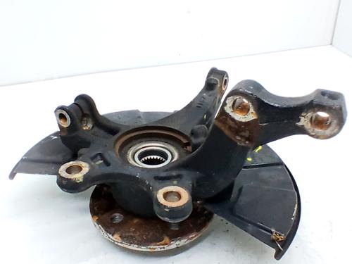 Used Left front steering knuckle MG MG ZS SUV (AZS1) 1.5 VTi (106 hp) 32359596