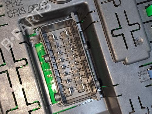 Fuse box CITROËN C8 (EA_, EB_) 2.0 HDi 135 | BP26492313E1 