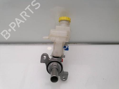 Used Brake master cylinder FIAT 500 (312_) 1.0 Mild Hybrid (312.AYD1B) (69 hp) 23382301