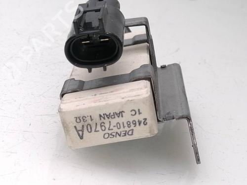 Used Heater resistor TOYOTA YARIS (_P13_) 1.5 (NSP131_) (112 hp) 23940403
