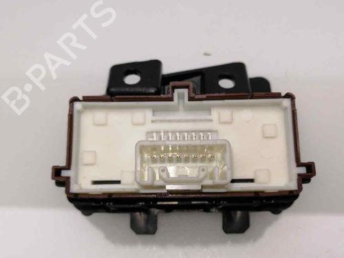 Switch TOYOTA AURIS Estate (_E18_) 1.8 Hybrid (ZWE186_, ZWE186R, ZWE186H) | BP23404948I30 