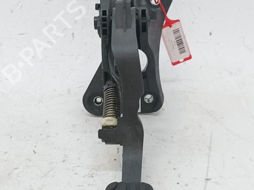 Used Clutch pedal Clutch pedal DACIA SANDERO III 1.0 TCe 90 (91 hp) 40547746 40547746
