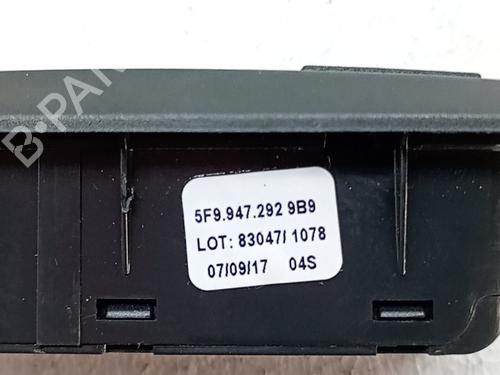 Used Interior roof light Interior roof light SEAT ATECA (KH7, KHP) 1.4 TSI (150 hp) 39740491 39740491