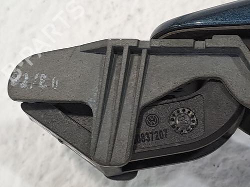 Front left exterior door handle SEAT ALTEA (5P1) 2.0 TDI 16V | BP23977810C128 
