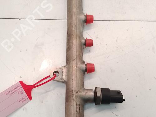 Used Injection rail Injection rail RENAULT LAGUNA II (BG0/1_) 1.9 dCi (BG0R, BG0E) (100 hp) 39714214 39714214