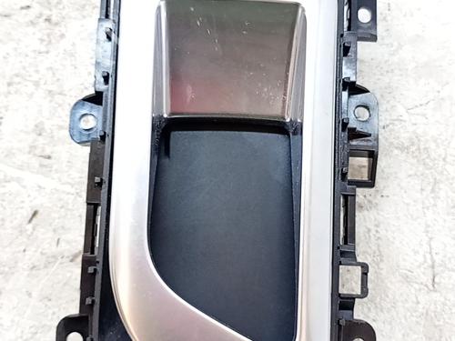 rear-left-interior-door-handle-land-rover-discovery-sport-l550-2014-36539625 main image