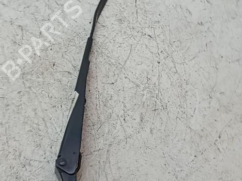 front-windshield-wiper-arm-audi-q2-gab-gag-2016-40547410 main image