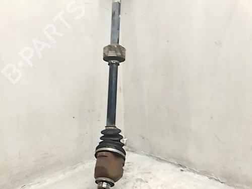 Used Right front driveshaft Right front driveshaft TOYOTA YARIS (_P9_) 1.4 D-4D (NLP90_, NLP90R) (90 hp) 35779245 35779245