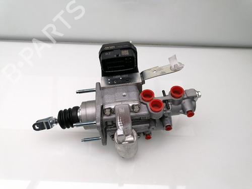 Used Brake master cylinder TOYOTA C-HR (_X1_) 1.8 Hybrid (ZYX10_, ZYX11_, ZYX10R, ZYX11R) (122 hp) 23405541