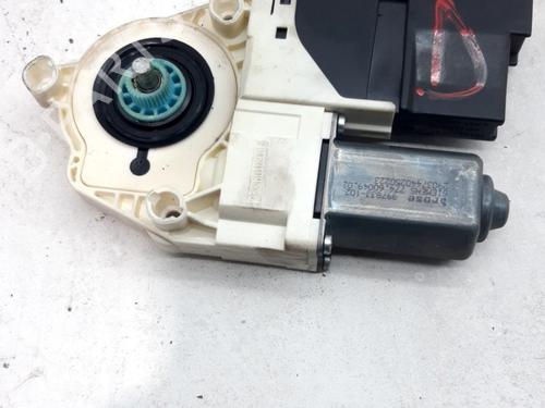 Used Right front window motor Right front window motor 38233410 38233410