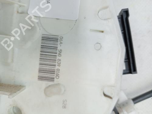 Rear right lock VW TIGUAN (5N_) 2.0 TDI | BP23358004C99