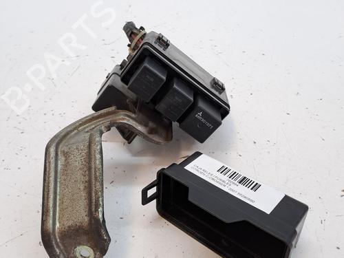 Sikringsdose CITROËN C-CROSSER (VU_, VV_) 2.2 HDi (156 hp) 27462644