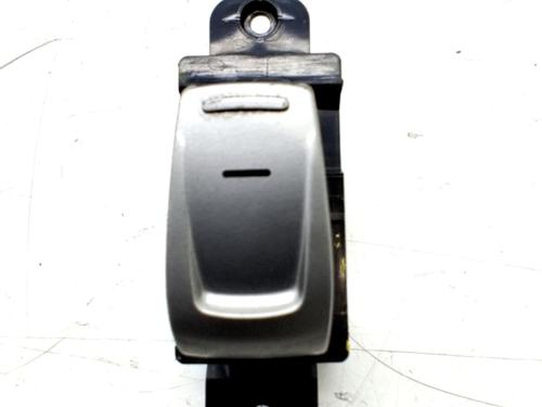 venstre-bagtil-elrude-kontakt-ssangyong-tivoli-2015-32336309 main image