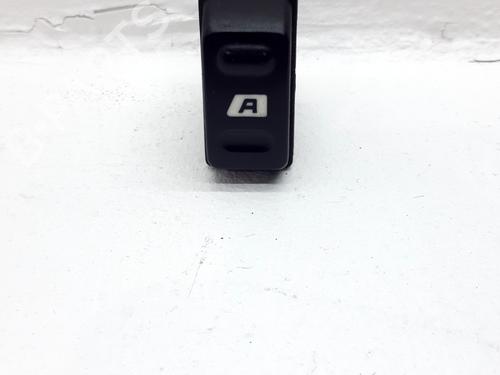 left-front-window-switch-citroen-xsara-picasso-n68-1999-2000-2001-2002-2003-2004-2005-2006-2007-2008-2009-2010-2011-2012-32105438 main image
