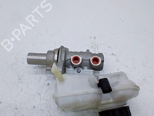 Brake master cylinder BMW 1 (F40) M 135 i xDrive | BP40546105M77 - Image 4