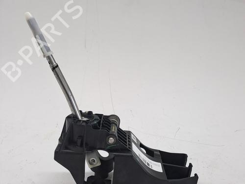 Used Gear lever PEUGEOT 208 I (CA_, CC_) 1.5 BlueHDI 100 (102 hp) 24736036