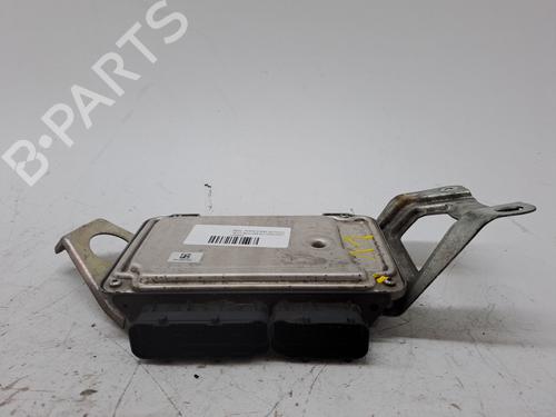 Engine control unit (ECU) TOYOTA YARIS (_P13_) 1.0 (KSP130_, KSP130) | BP23375404M57 