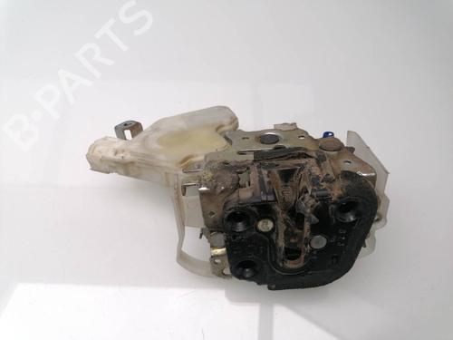 Used Tailgate lock SUZUKI GRAND VITARA II (JT, TE, TD) 1.9 DDiS All-wheel Drive (JT419, TD44, JB419WD, JB419XD,... (129 hp) 23651870