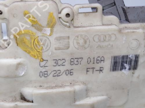 Używane Zamek drzwi przednich prawych VW PASSAT B5.5 Variant (3B6) 1.9 TDI (130 hp) 24187816