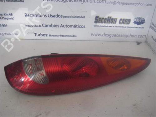 Used Right taillight NISSAN ALMERA TINO (V10) 2.2 dCi (115 hp) 25988714