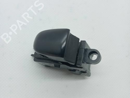 Fensterheberschalter rechts hinten für NISSAN JUKE (F15) 1.6 (113 hp) 23353089