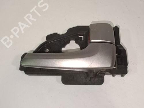 Used Front right interior door handle Front right interior door handle 37223990 37223990