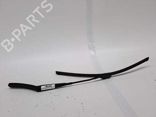 Used Front windshield wiper arm FORD FOCUS IV (HN) 2.3 ST EcoBoost (280 hp) 23286438