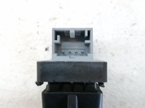 Used Right rear window switch Right rear window switch 39555696 39555696