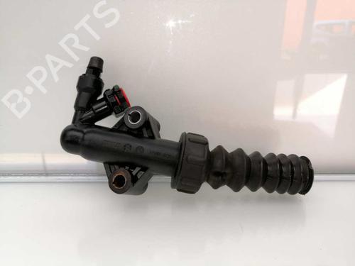 Used Clutch slave cylinder CITROËN NEMO MPV 1.4 HDi (68 hp) 23378269