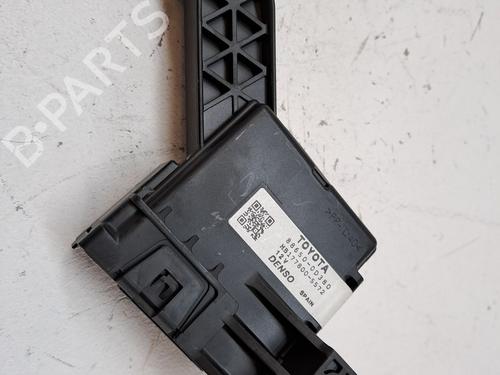 Used Electronic module TOYOTA YARIS (_P13_) 1.3 (NSP130_, NSP130) (99 hp) 24172220