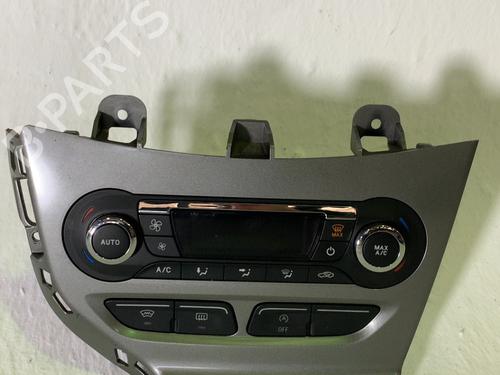 climate-control-ford-focus-iii-2010-2011-2012-2013-2014-2015-2016-2017-2018-2019-2020-37288719 main image