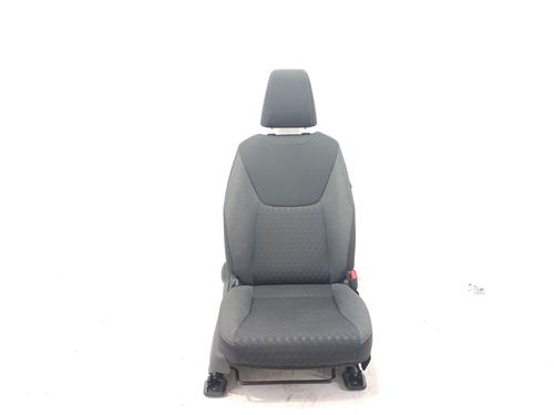 Used Right front seat TOYOTA YARIS (_P21_, _PA1_, _PH1_) 1.5 Hybrid (MXPH10, MXPH11) (116 hp) 29420998