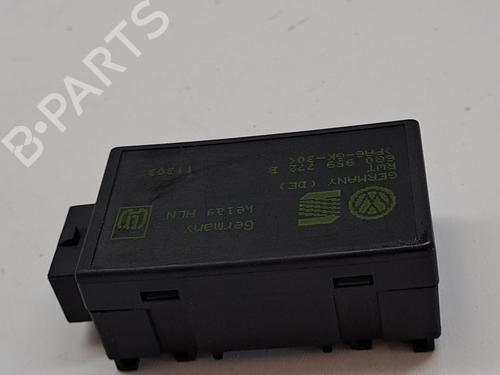Elektronisk sensor VW MULTIVAN T5 (7HM, 7HN, 7HF, 7EF, 7EM, 7EN) 2.5 TDI | BP23381322M84
