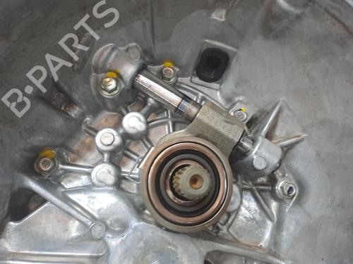 Gearbox TOYOTA YARIS (_P13_) 1.0 (KSP130_, KSP130) | BP23376087M3 