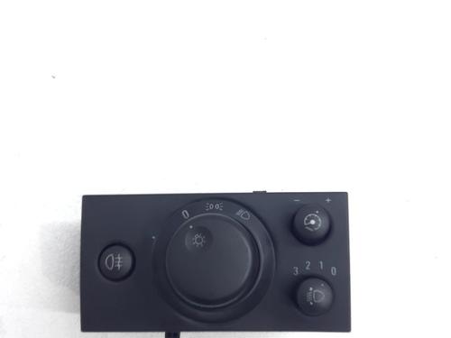 Forlygtekontakt Forlygtekontakt OPEL MERIVA A MPV (X03) 1.7 CDTI (E75) (100 hp) 33761396 33761396